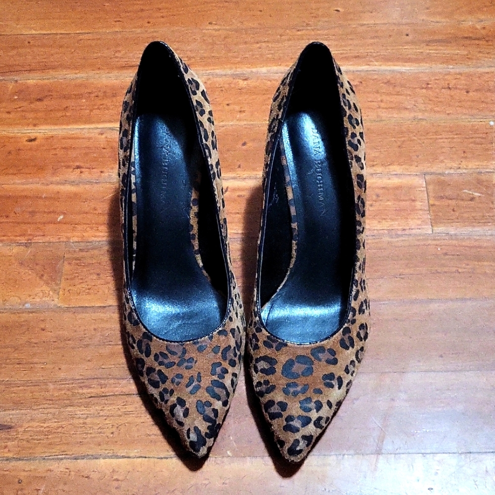 Dana Buchman heels